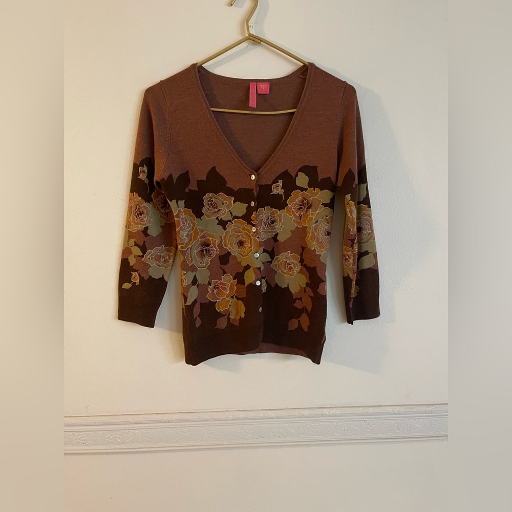 “Charlotte” size M Darling brown 3/4 sleeve button up sweater - Picture 3 of 7